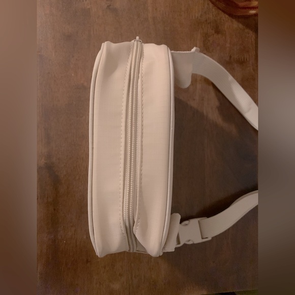 Old Navy Gap Nylon Belt Bag Fanny Pack - Picture 4 of 6